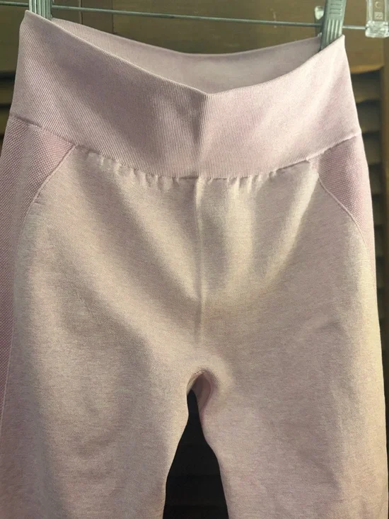 Gymshark womens Pink Seamless Active Leggings - Picture 3 of 4